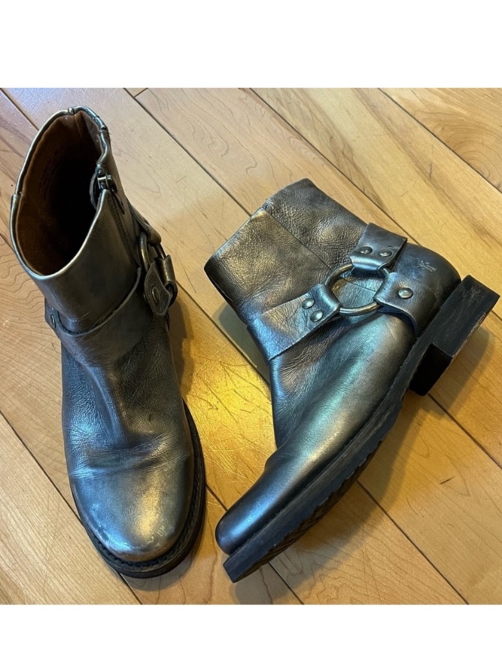 Frye Veronica Harness Silver Leather Ankle Boots size seven (7)
